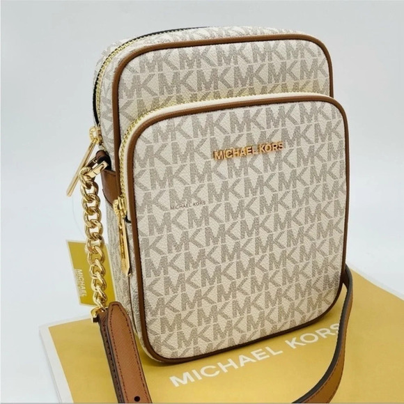 Michael Kors Medium NS Chain XBody Bag
Vanilla/Brown - Picture 3 of 12